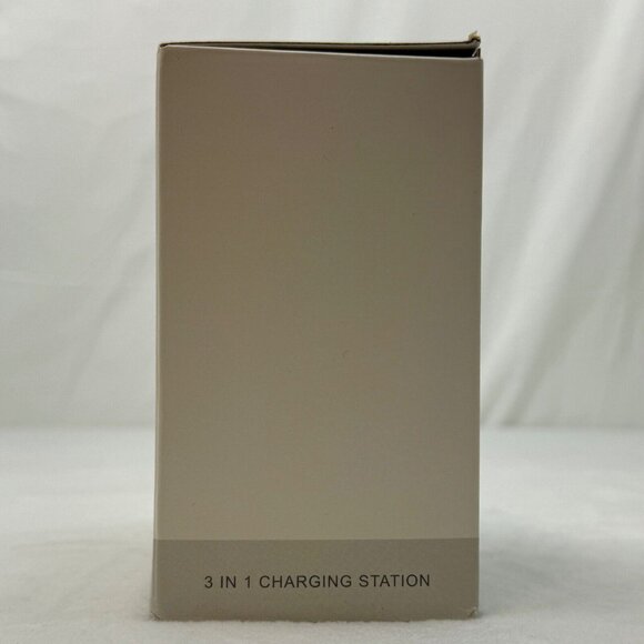 3 in 1 Charging Dock for iPhone & Airpods (Lighting) & Apple Watch (Wireless) - Picture 11 of 11